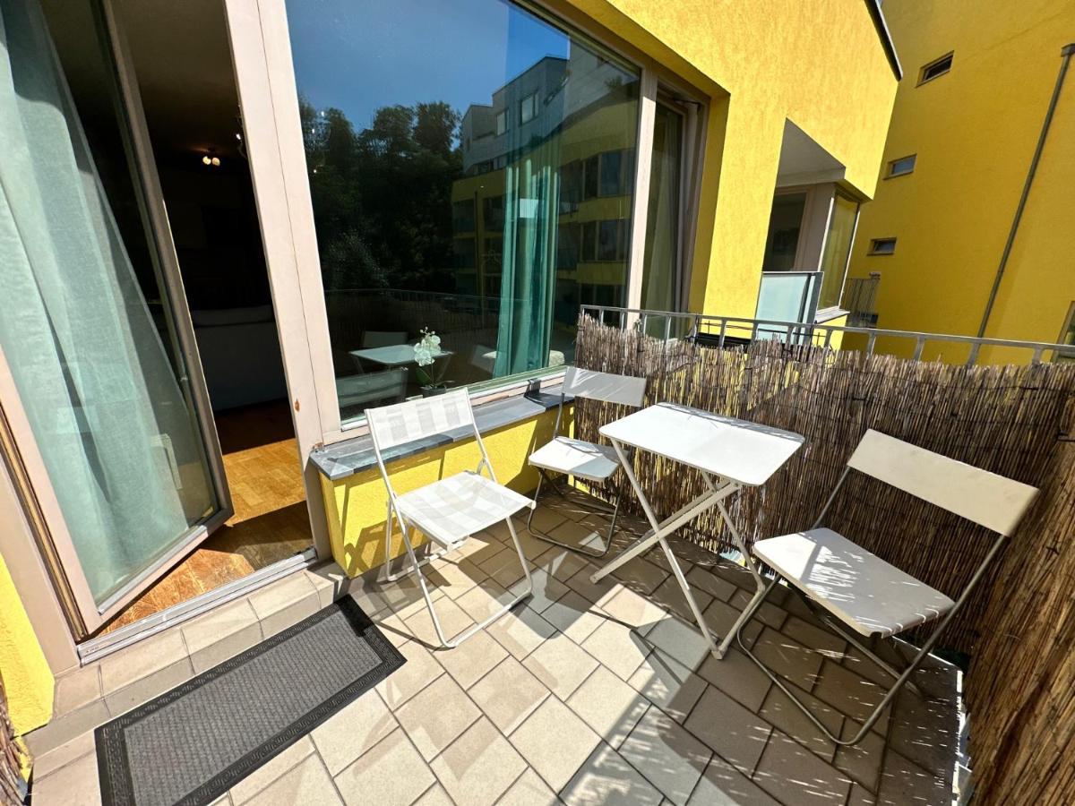Ferienwohnung Rezidence Jeseniova Prag Exterior foto